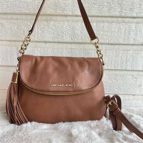 MICHAEL KORS Brown Acorn Hobo Tassel Bag Crossbody Bedford Fulton Selma - Picture 1 of 9